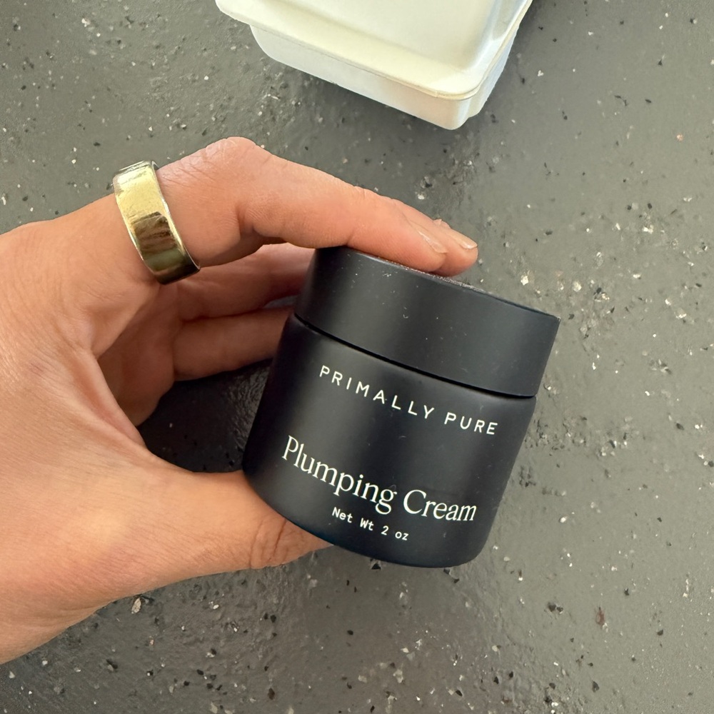 NEW Primally Pure Plumping Cream 2 oz